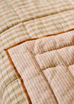 Sezane Les Tissus|Courtepointe Tissée