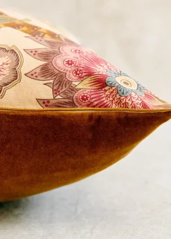 Sezane La Sélection Vintage|Les Tissus|Coussin Vintage - Petit Modèle