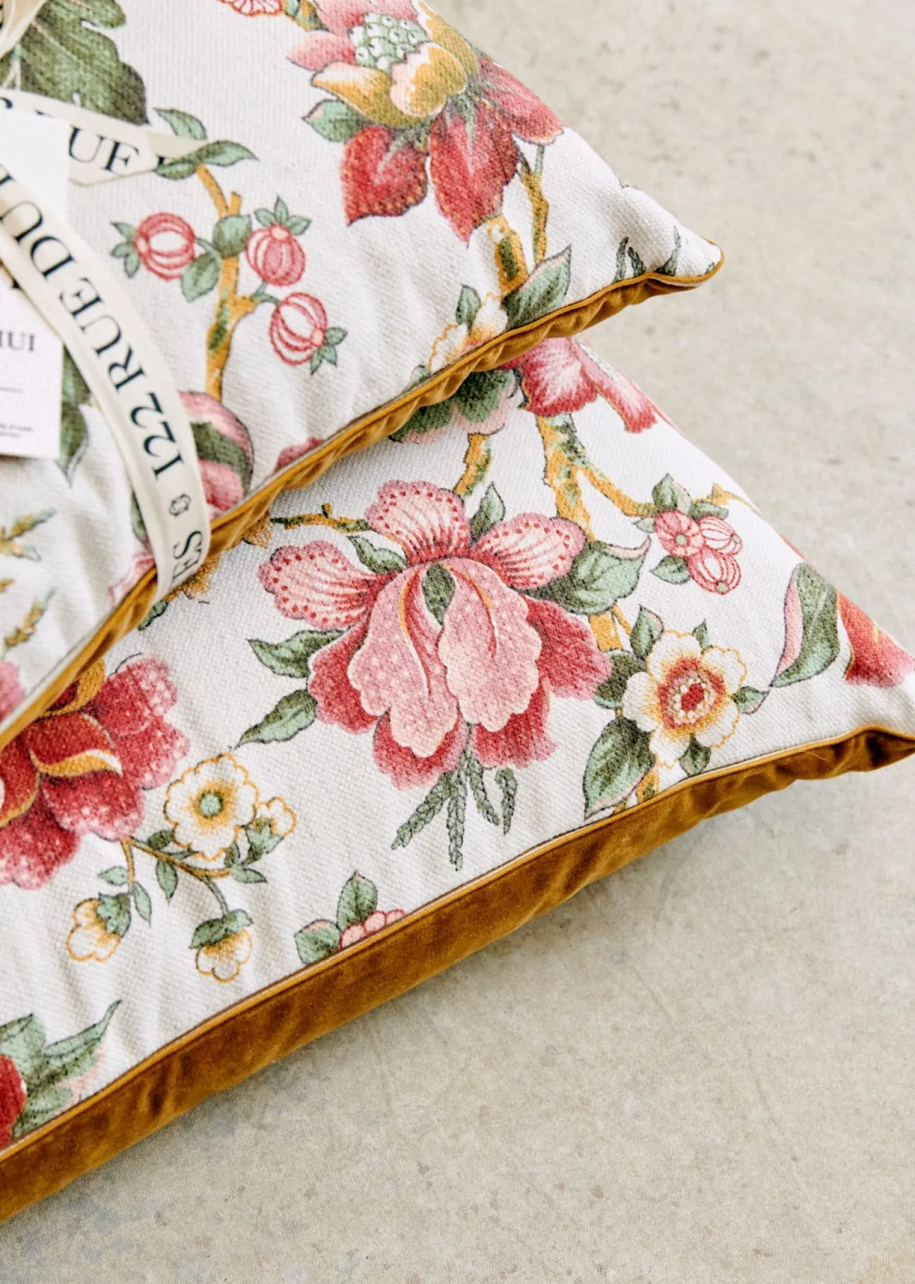 Sezane La Sélection Vintage|Les Tissus|Coussin Vintage - Petit Modèle