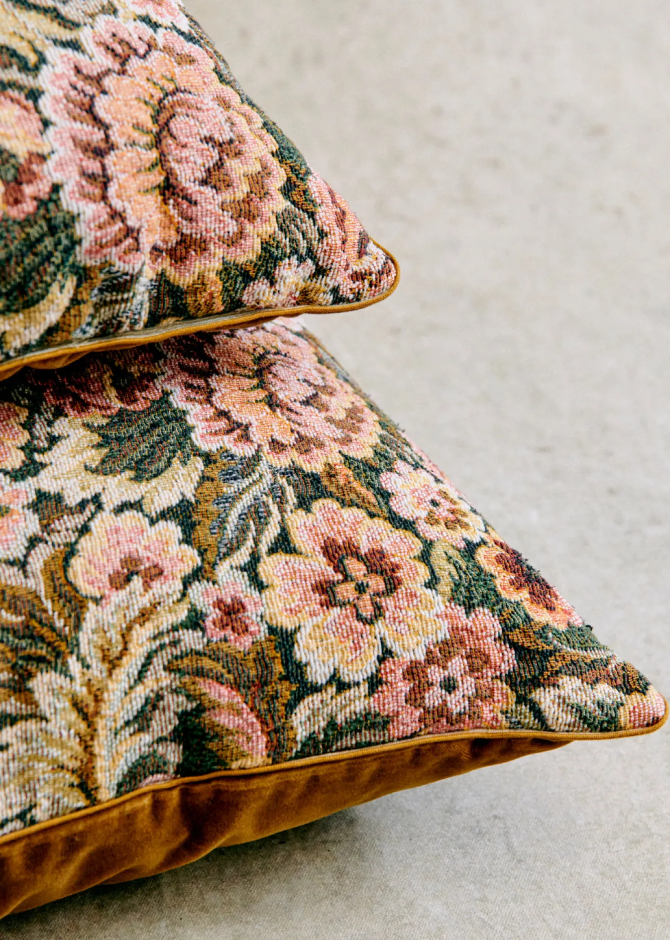 Sezane Les Tissus|Coussin Vintage - Petit Modèle