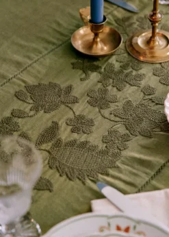 Sezane Les Tissus|La Vaisselle|Nappe Brodée