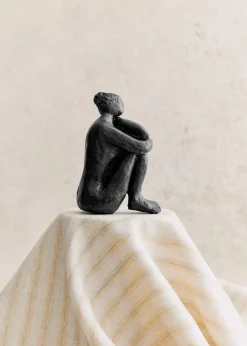 Sezane Les Invités|Sculpture Guénolée Courcoux - Femme Dans Ses Pensées Petit Modèle